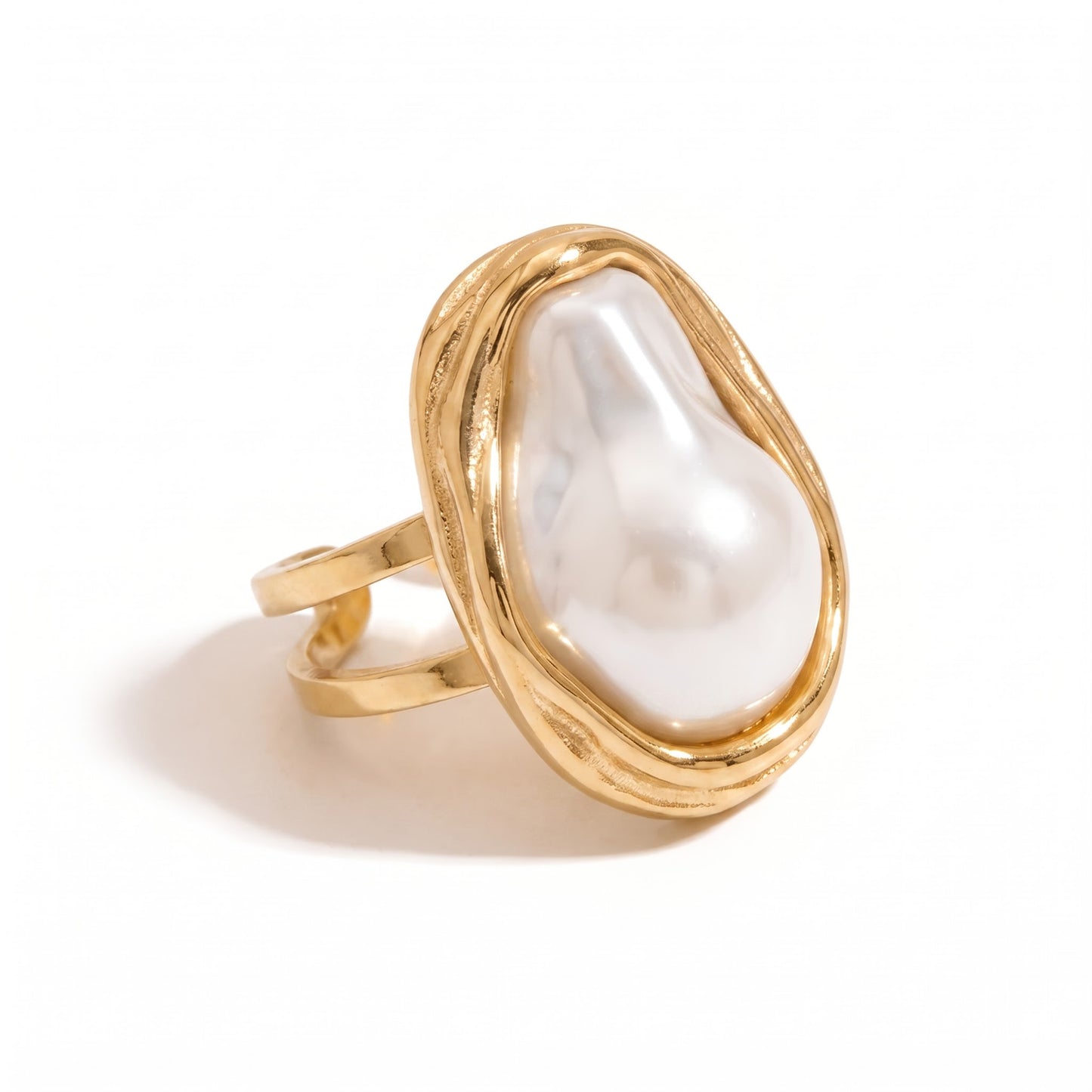 Baroque Pearl Gold Ring