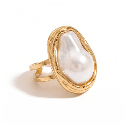Baroque Pearl Gold Ring