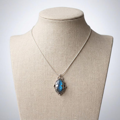 Labradorite Filigree Silver Necklace