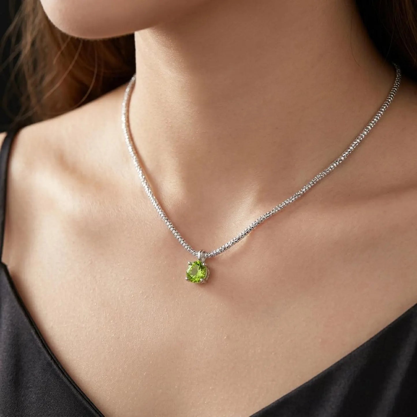 Solitaire Peridot Mesh Necklace