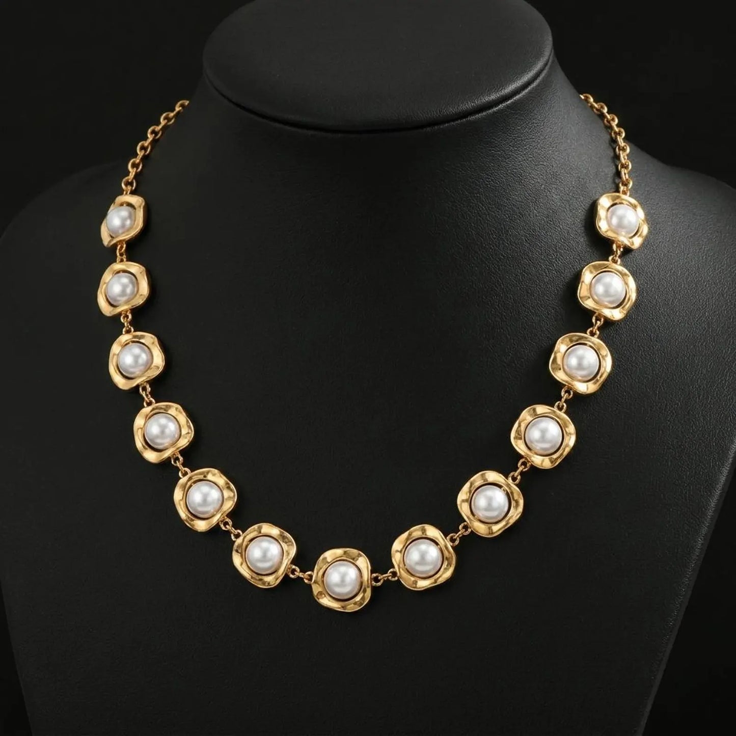 Hammered Bezel Pearl Necklace