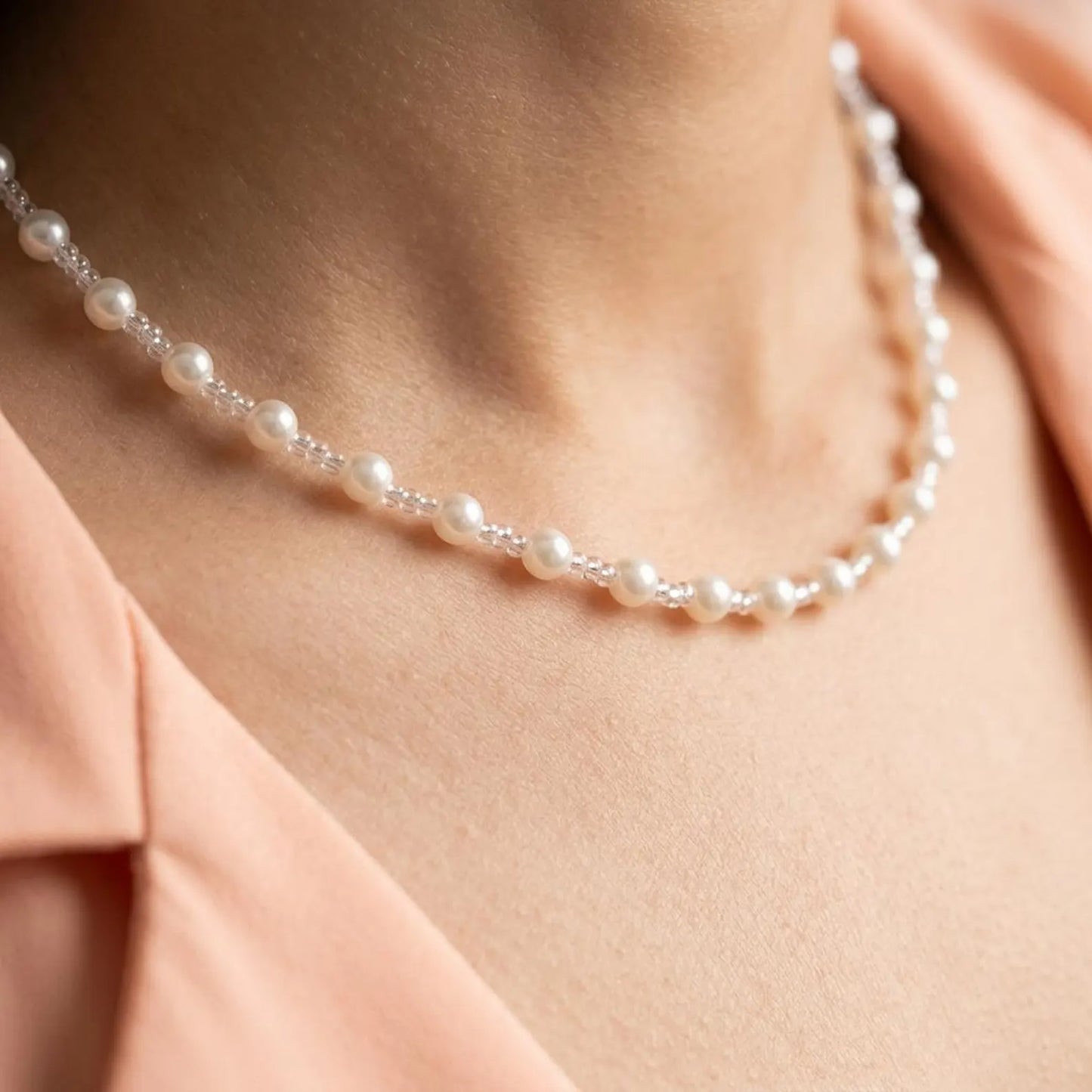 Clear Bead Pearl Necklace