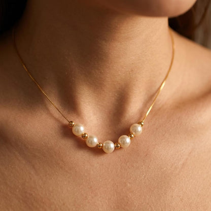 Curved Pearl Cluster Necklace