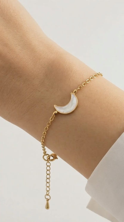 Pearl Crescent Moon Bracelet